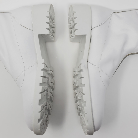 ZARA - LOW HEELED LEATHER WHITE ANKLE BOOTIES - Picture 11 of 13